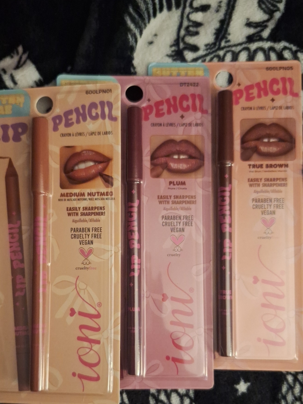 ioni Plum Lip Pencil - Precision Plum Lip Liner